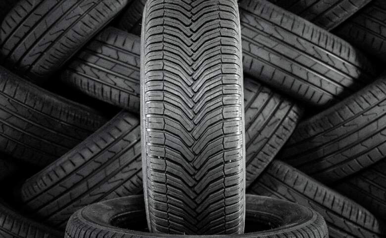 négyévszakos gumiabroncs