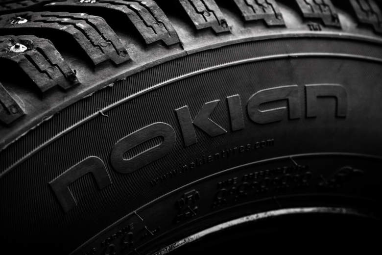 Zimní pneu Nokian v testu zimních pneu 205-55 R16 a celoročních 215-60 R16