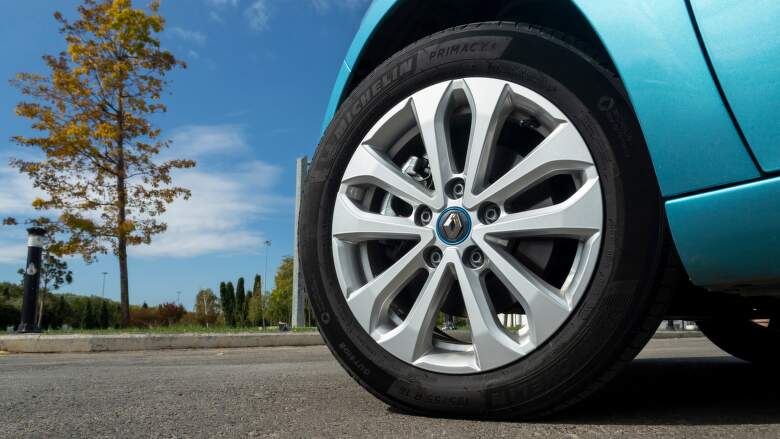 Originálne obutie pre Renault Zoe je Michelin Primacy 4 kvôli nízkemu valivému odporu, ktorý predlžuje dojazd.